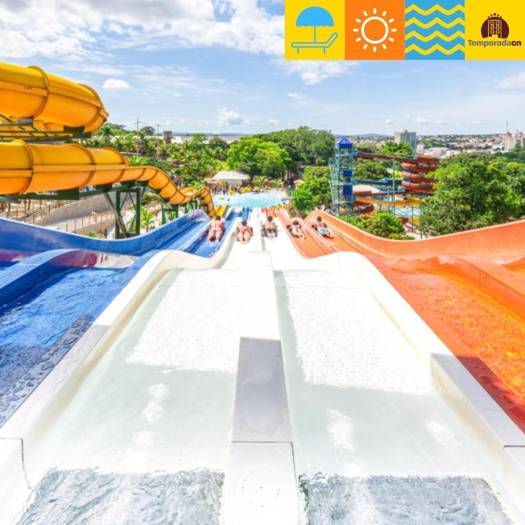 Piazza Com Acesso Ao Acqua Park Aparthotel Caldas Novas Luaran gambar