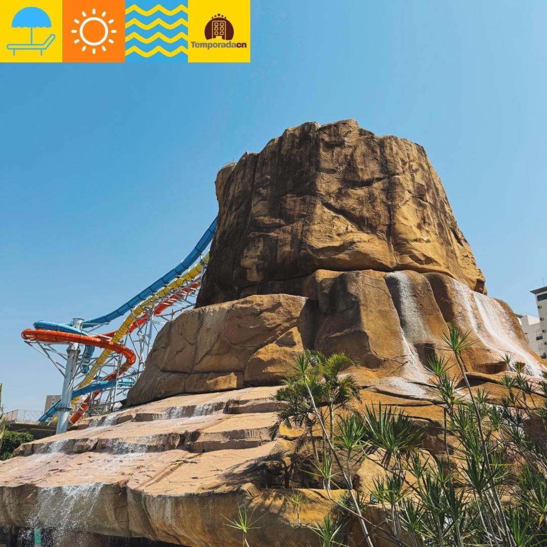 Piazza Com Acesso Ao Acqua Park Aparthotel Caldas Novas Luaran gambar