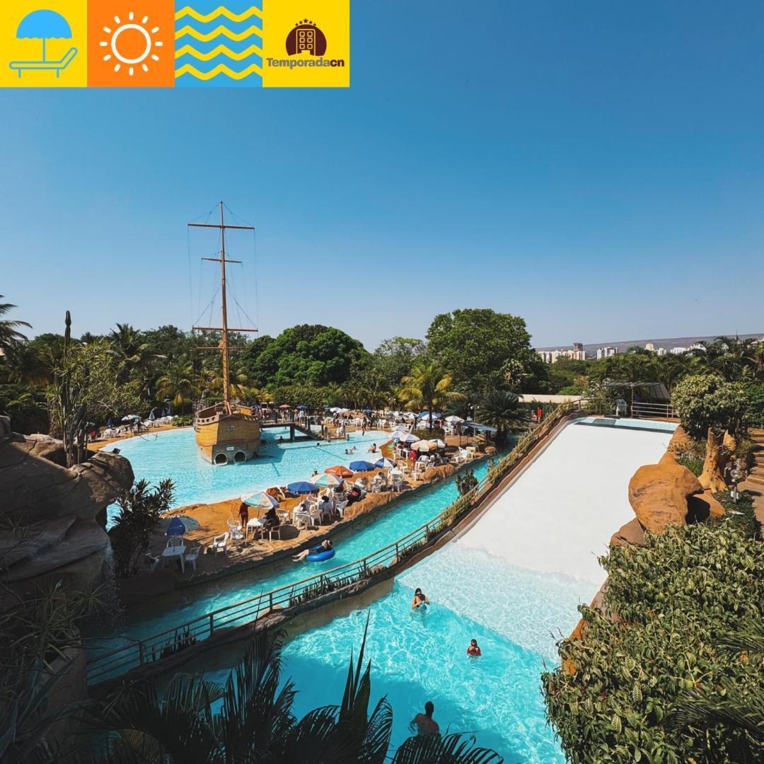 Piazza Com Acesso Ao Acqua Park Aparthotel Caldas Novas Luaran gambar